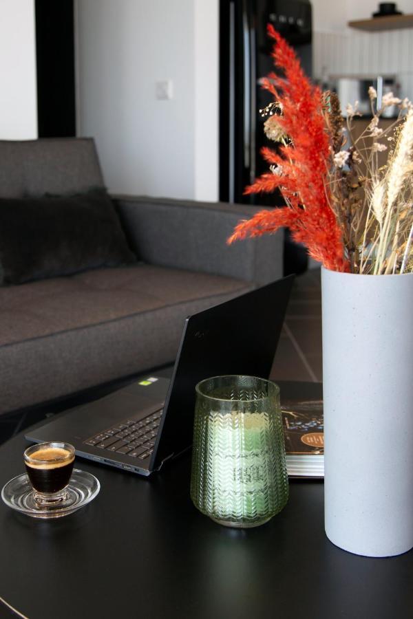 Liv Urban Suites Larnaca Ngoại thất bức ảnh