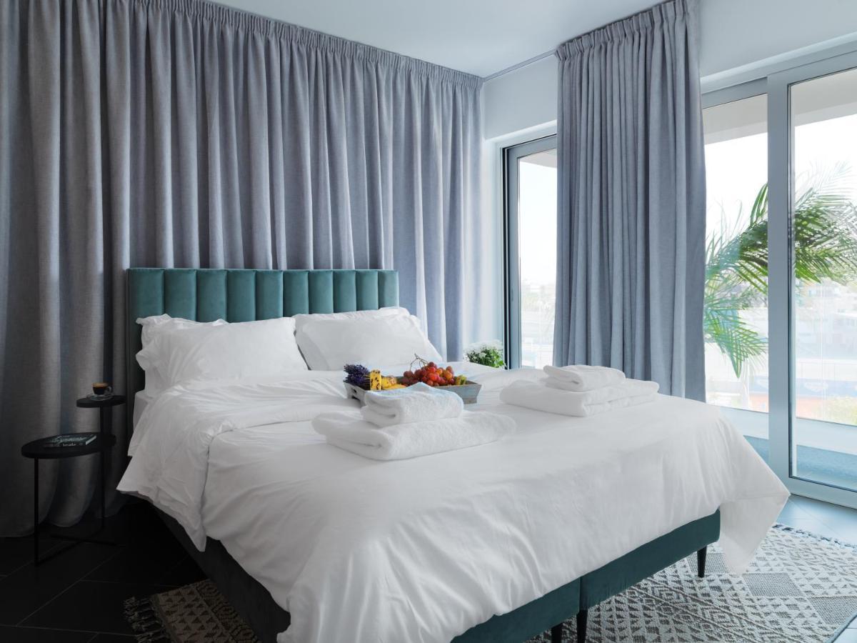 Liv Urban Suites Larnaca Ngoại thất bức ảnh