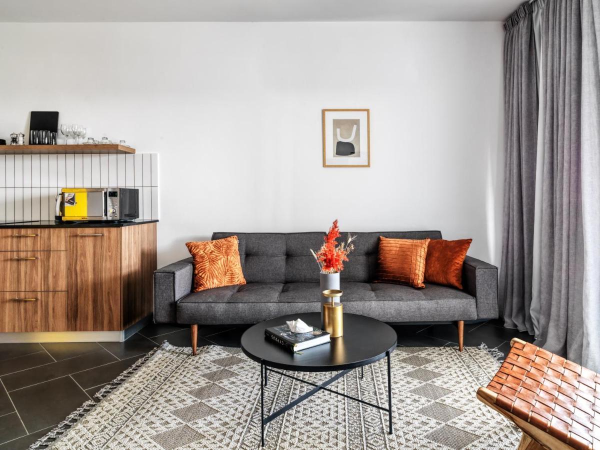 Liv Urban Suites Larnaca Ngoại thất bức ảnh