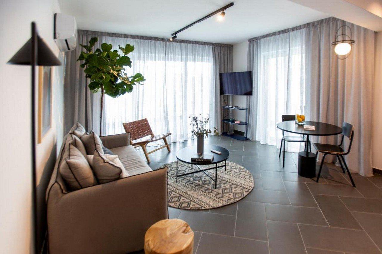 Liv Urban Suites Larnaca Ngoại thất bức ảnh