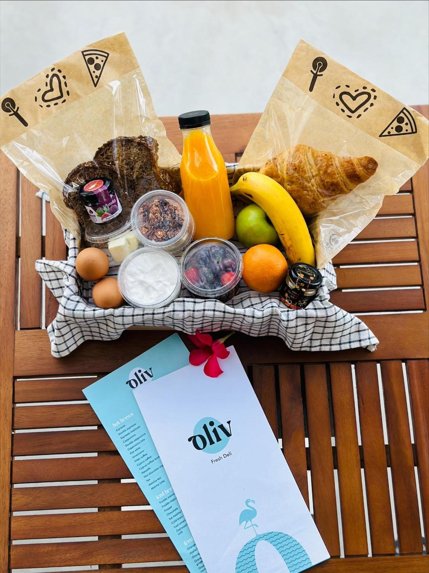 Liv Urban Suites Larnaca Ngoại thất bức ảnh
